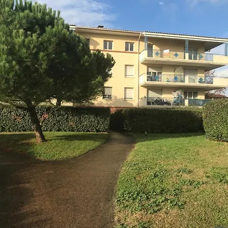 Entier T2 Avec Piscine Paradis Entierement Meuble Proche Metro Apartment *
